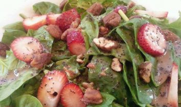 Strawberry Spinach Salad Poppyseed Vinaigrette