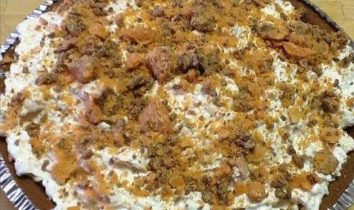 Butterfinger Cheesecake Pie