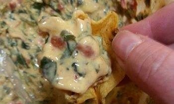 Cheesy Spinach and Bacon Dip