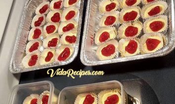 Mini Cherry Cheesecakes