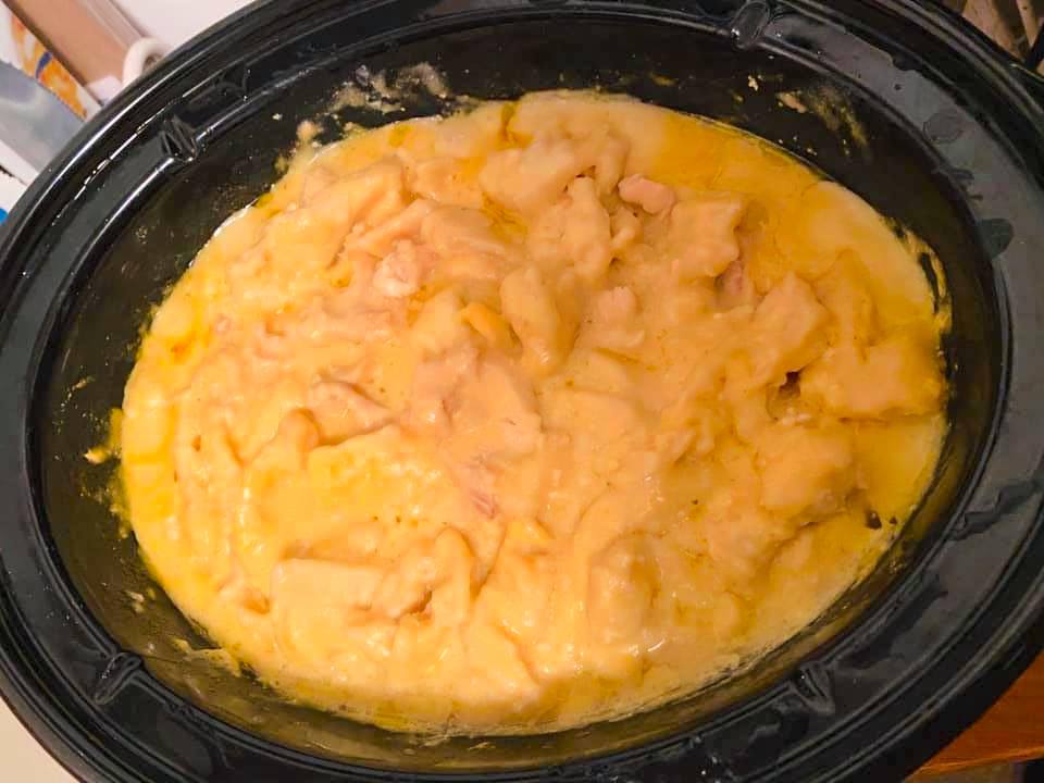 Slow Cooker Chicken and Dumplings